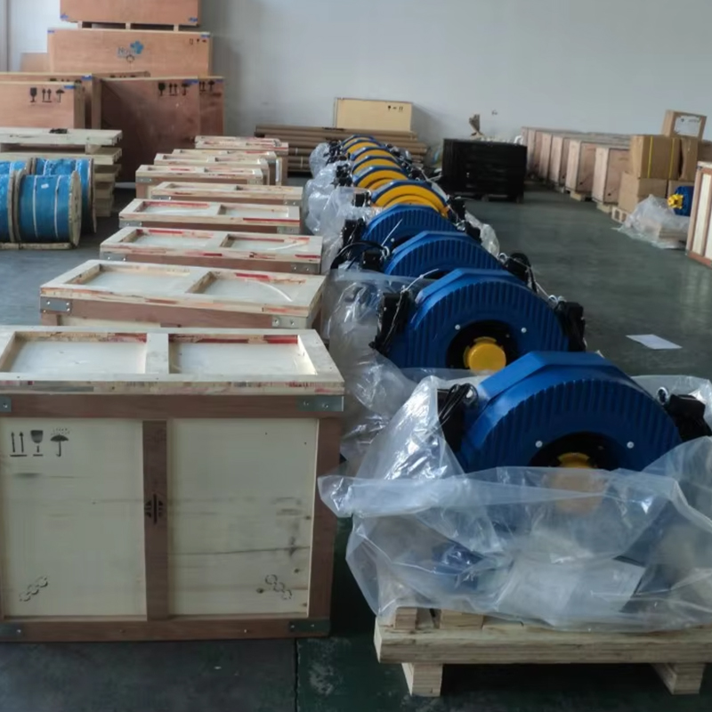 Bezpřevodový trakční stroj VTSP234 Montanari MCG350 zvedací motor 2000-2500KGS Motor Motor